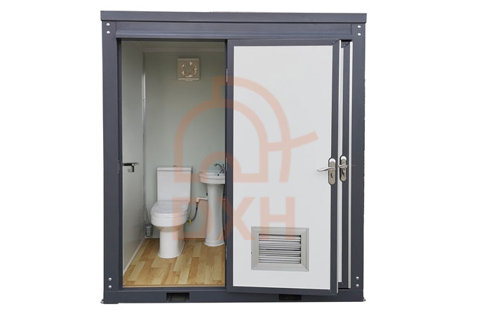 Portable-Toilets-for-Festivals-and-Concerts